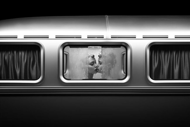Beso en un tren